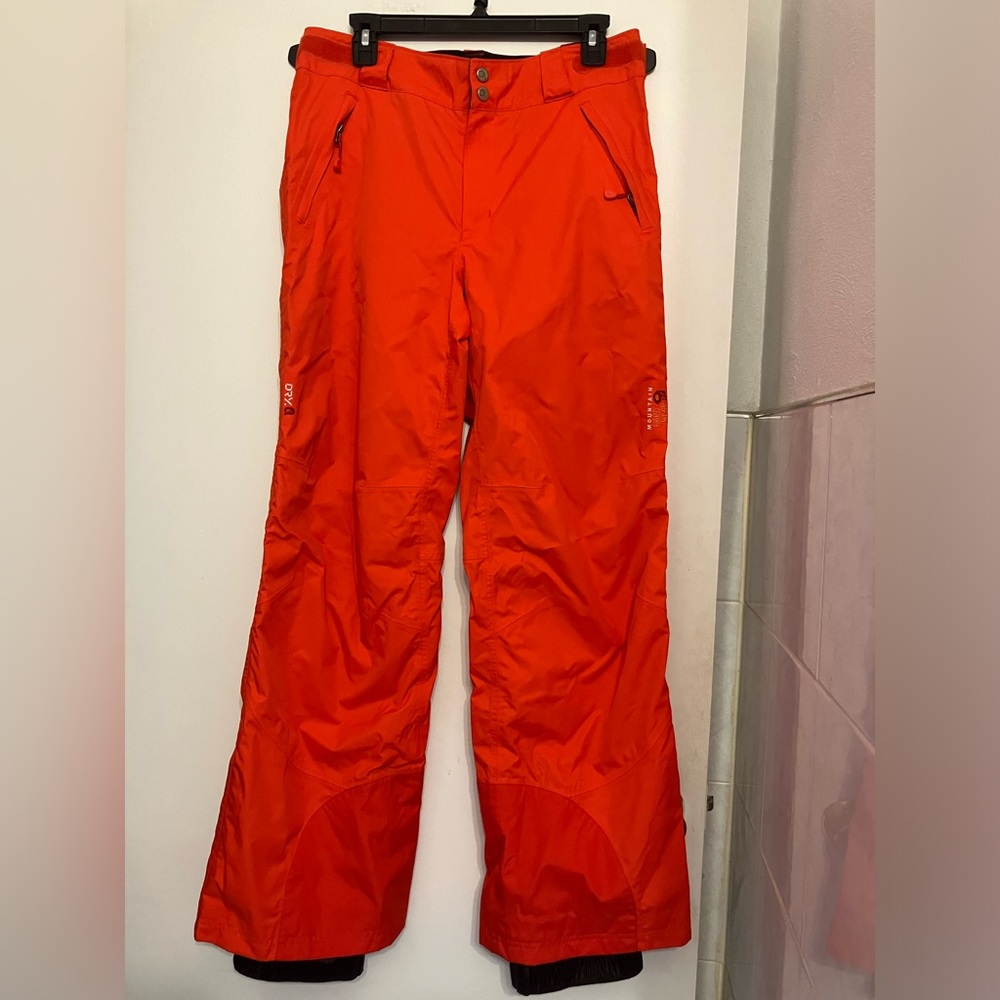 Mountain hardwear lined ski pants women’s medium